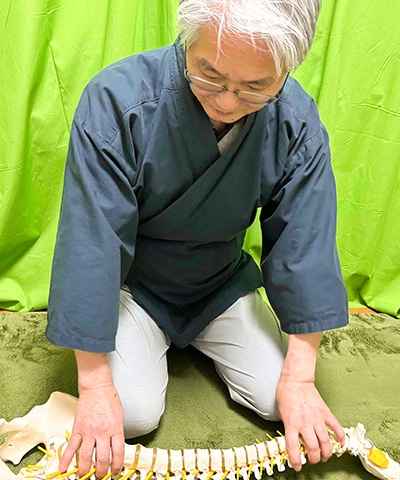 全身のバランスを整える気功整体法